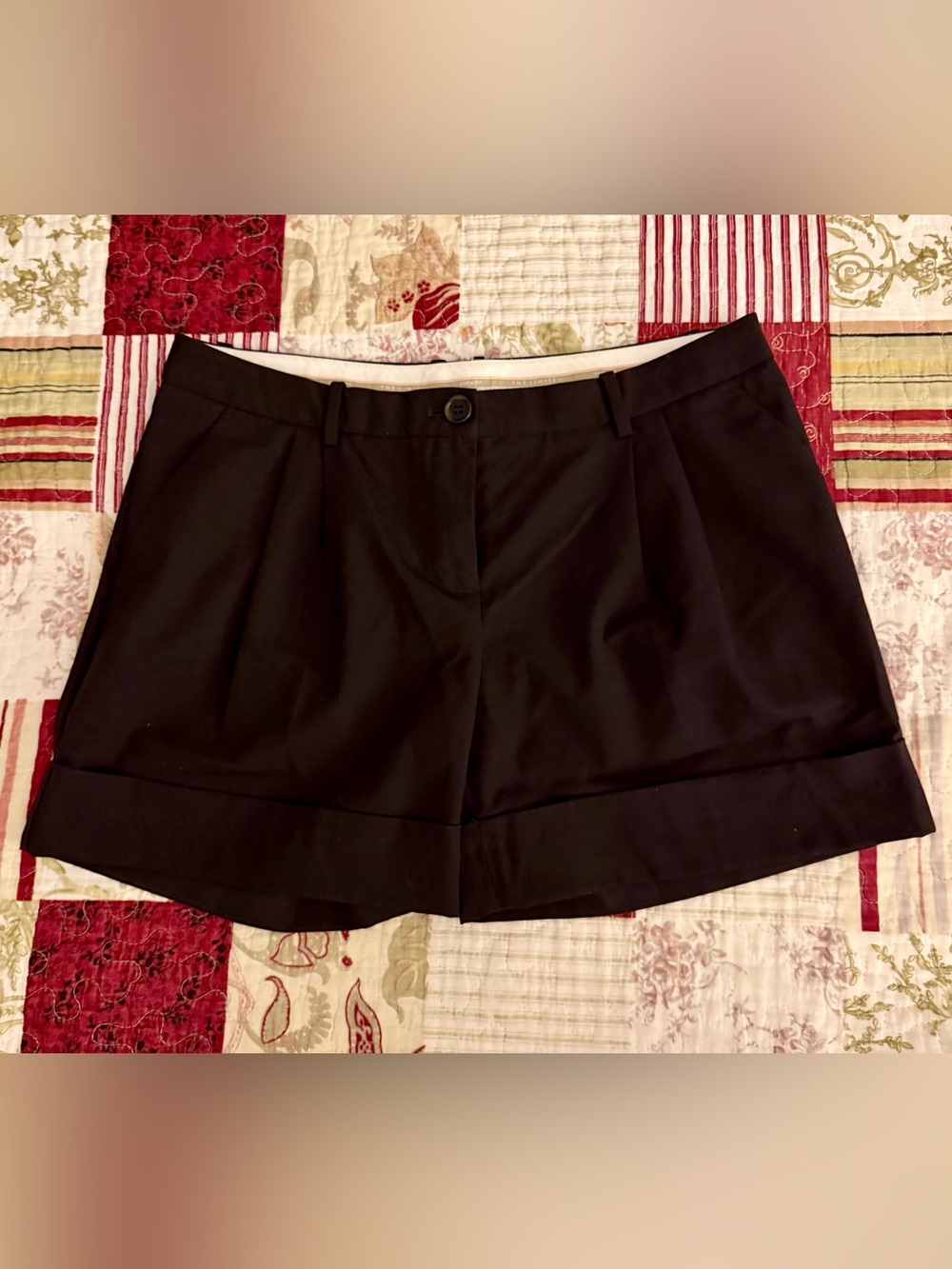 Express Classic Women's Black Tailored Shorts - Size 2